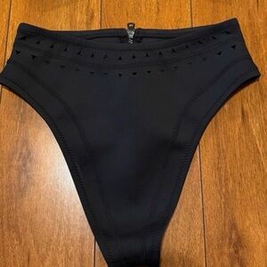 GIGI C medium black swim bottom